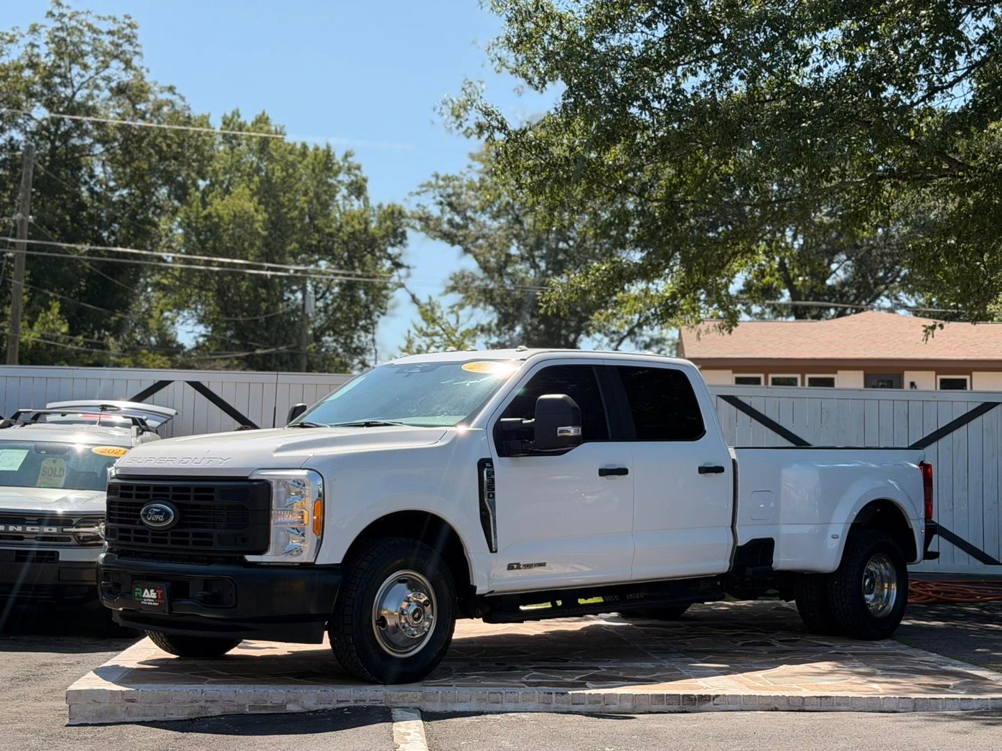 ford f-350 super duty 2023 1FT8W3CT0PEC81528 image ford f-350 super duty 2023 1FT8W3CT0PEC81528 image